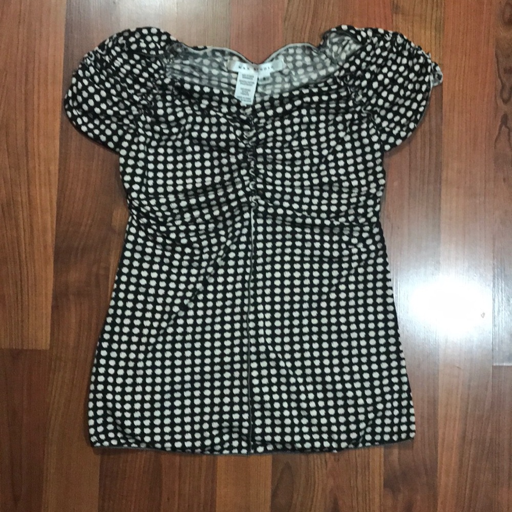 Black and white fitted shirt